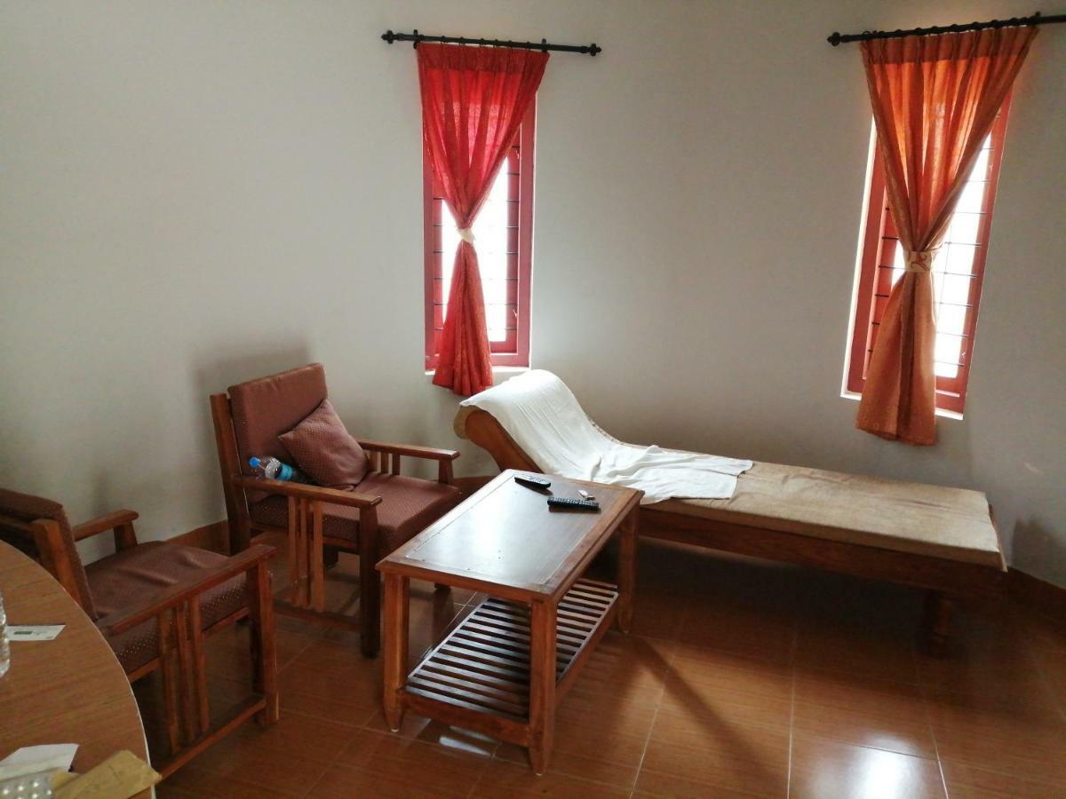 Spice Villas Holiday Udumbanshola Ngoại thất bức ảnh
