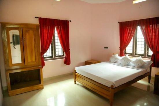Spice Villas Holiday Udumbanshola Ngoại thất bức ảnh